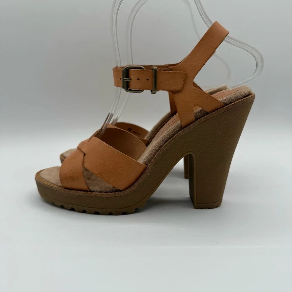 Chinese Laundry Elegant Tan Strappy Heels Size 6 - Picture 2 of 10